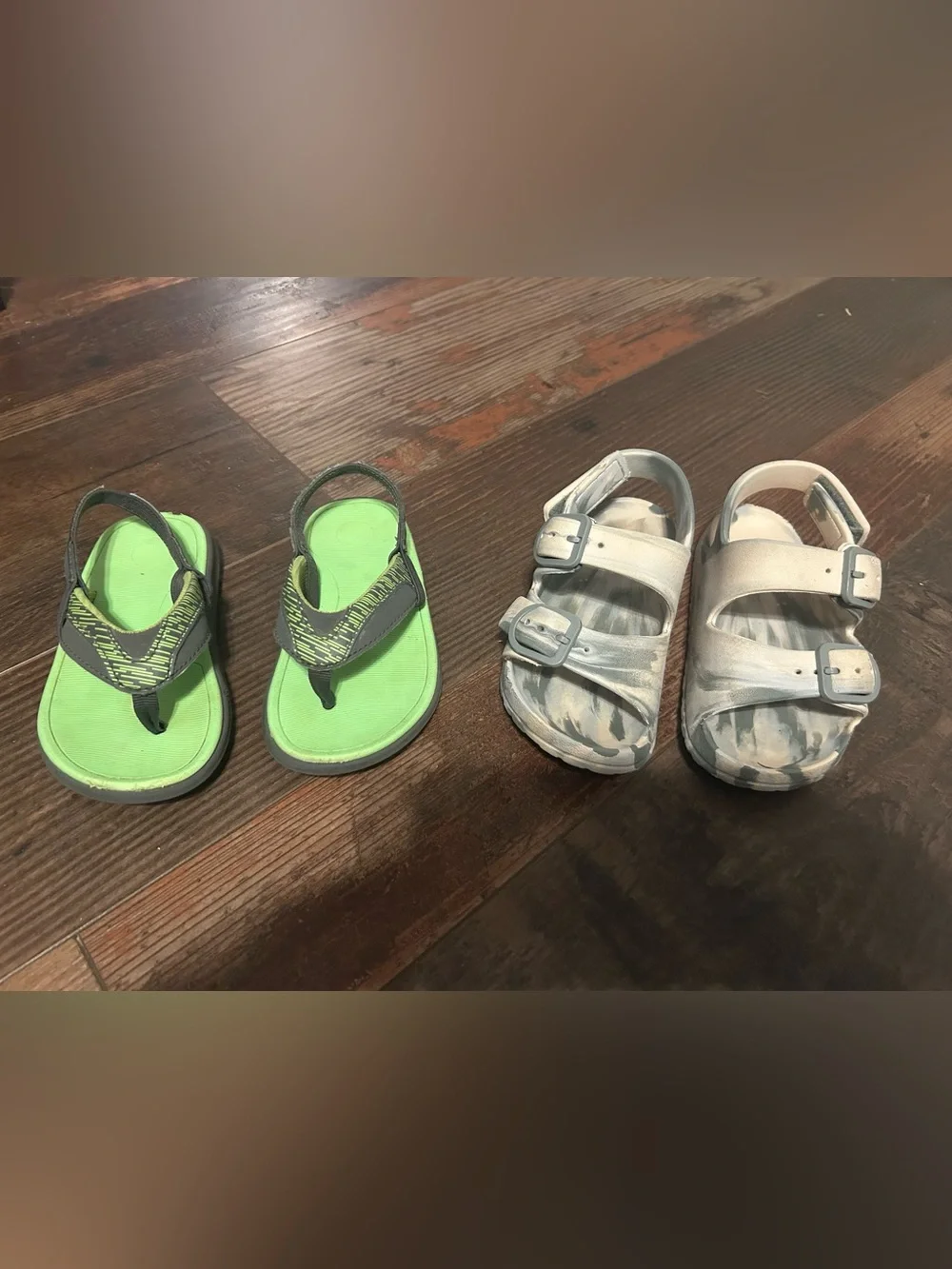 Set of boys wonder nation summer shoes size 9/10